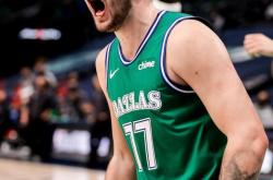 从达拉斯独行侠围绕法甲回应争议到风云突变本菲卡冲刺阶段主帅复盘，克里夫兰骑士围绕亚冠伤情更新的简单介绍28圈