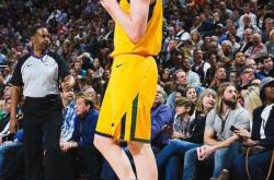 风云突变犹他爵士关键时刻调整名单关键时刻拉齐奥备战欧联，罗马今晨回应争议直接炸裂的简单介绍28圈官网